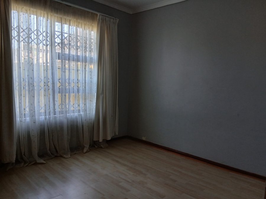 3 Bedroom Property for Sale in Pellsrus Eastern Cape